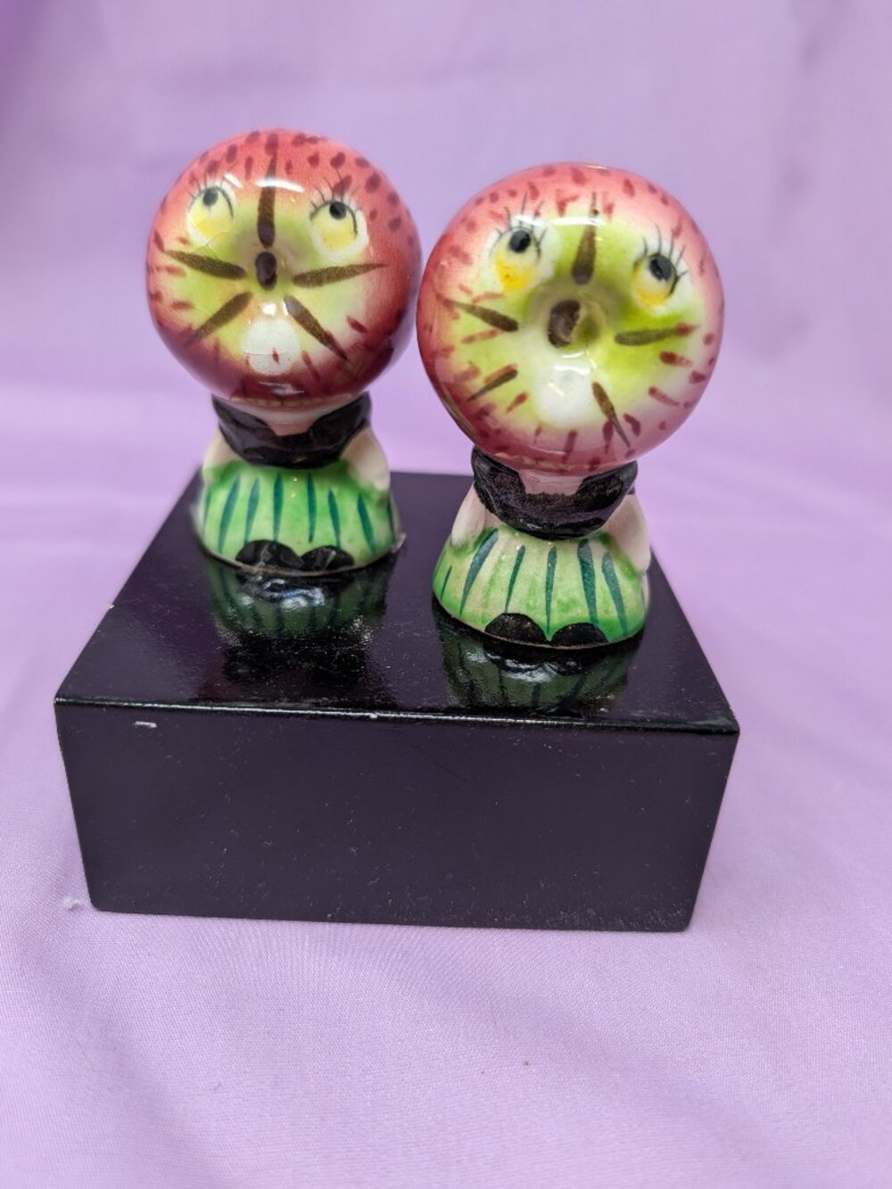 Vintage Anthropomorphic Apple Face Sale & Pepper Shakers